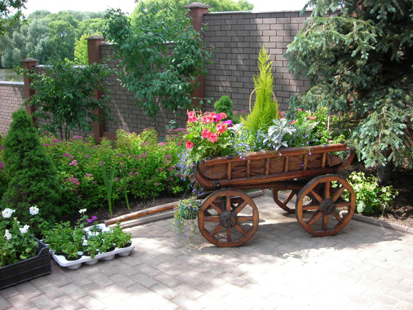 landshaftnyy dizayn kak instrument povysheniya privlekatelnosti turisticheskih obektov